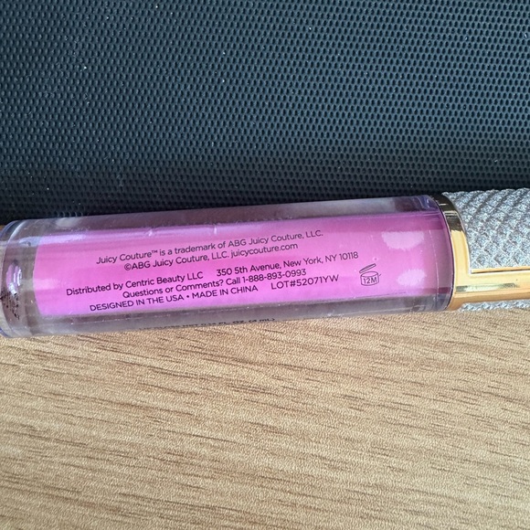 Juicy Couture Plum Velvet Cosmetic Bag + Juicy Berry Lip Gloss - Picture 4 of 5